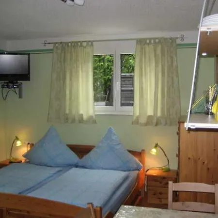 Gaestezimmer Sieg * רוסט